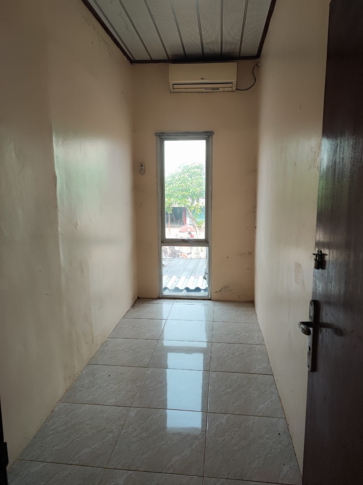 DiSewakan Ruko Di Tarum Barat Jababeka Cikarang